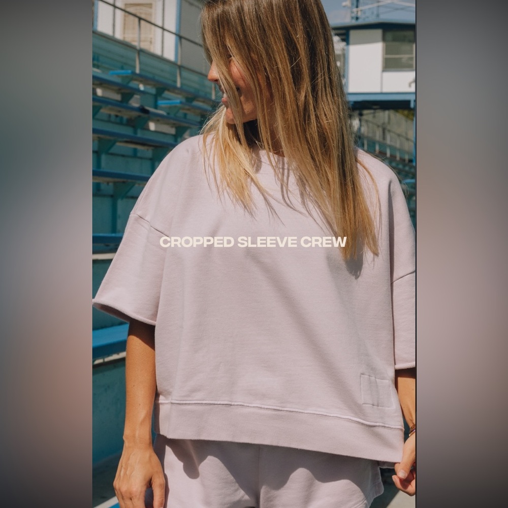 Daily Drills Cropped Sleeve Crew in Light Lavender